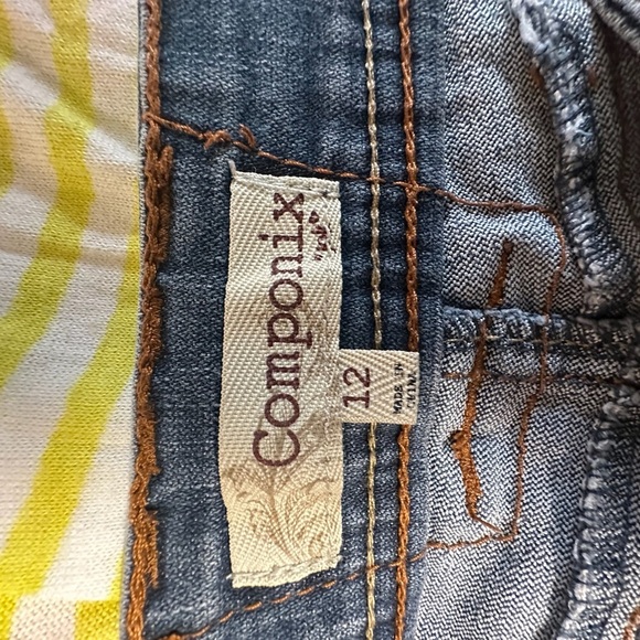 Componix Cropped Blue Ankle Jeans with Relaxed Style Womens 12 - Picture 9 of 10